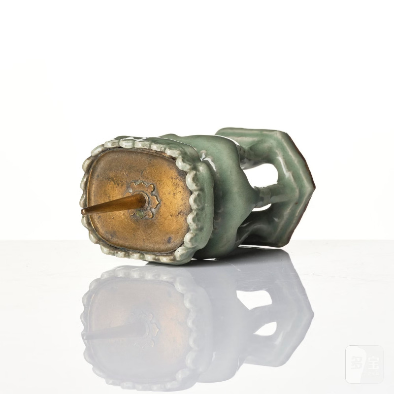 A rare celadon lamp, - 图6